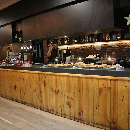 Hostal Burgales Milagro Ngoại thất bức ảnh