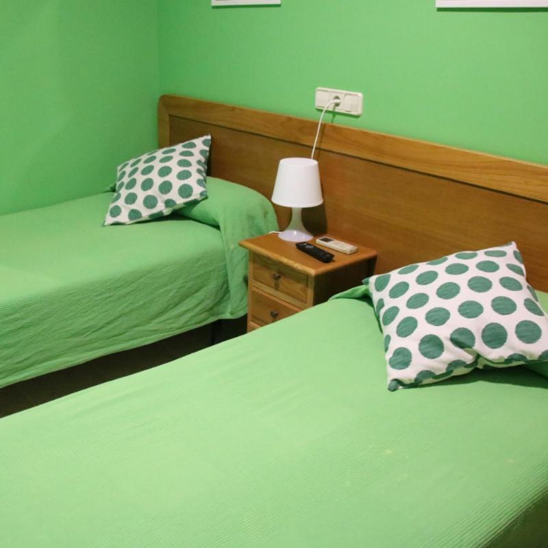 Hostal Burgales Milagro Ngoại thất bức ảnh