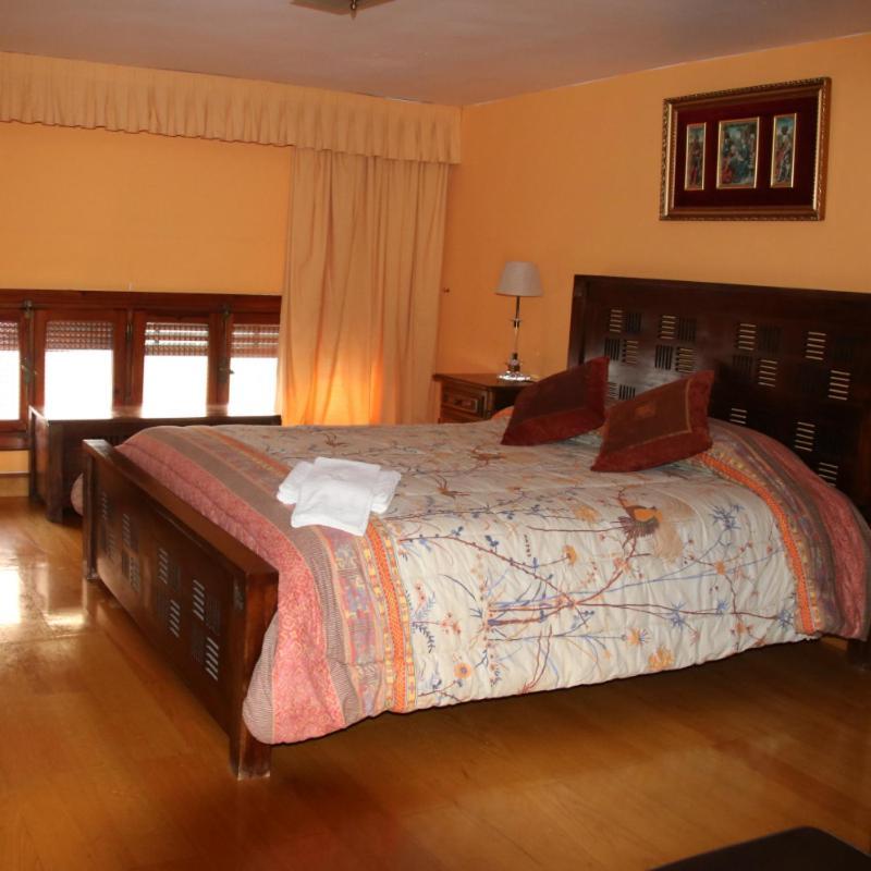 Hostal Burgales Milagro Ngoại thất bức ảnh
